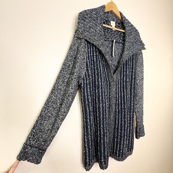 NWT Chico's Textured Tina Cardigan Sweater Pattern Blue Chain XXL Size 4 - Picture 13 of 16